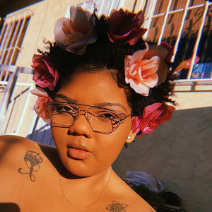 Meet your Posher, Lanell